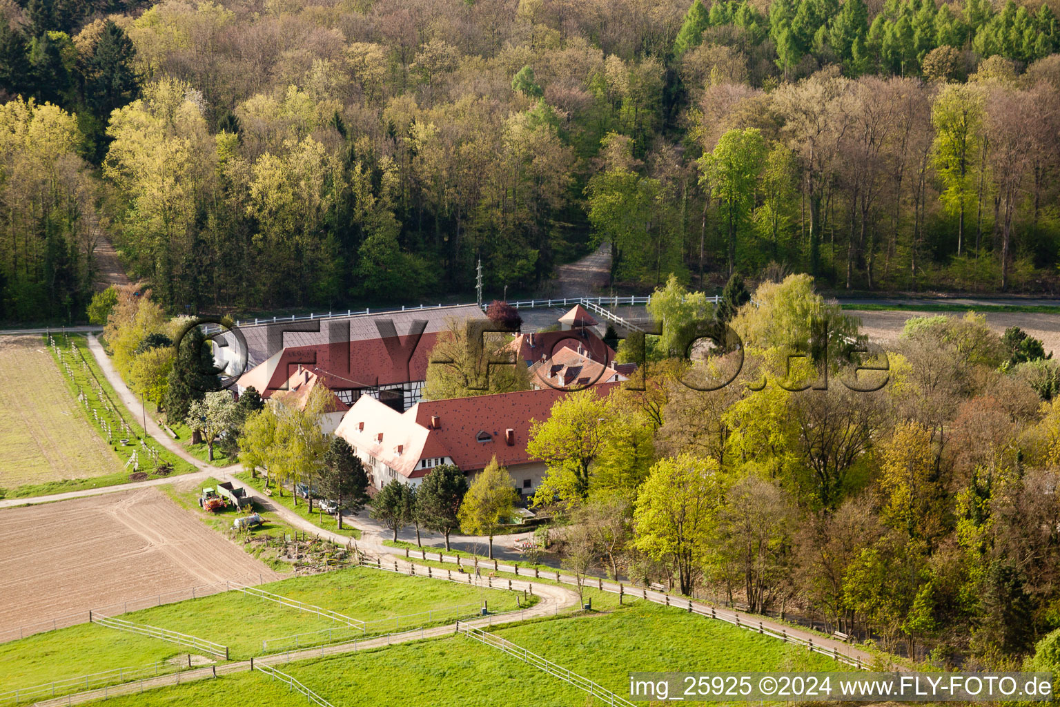 Vue aérienne de Rittnerthof à le quartier Durlach in Karlsruhe dans le département Bade-Wurtemberg, Allemagne