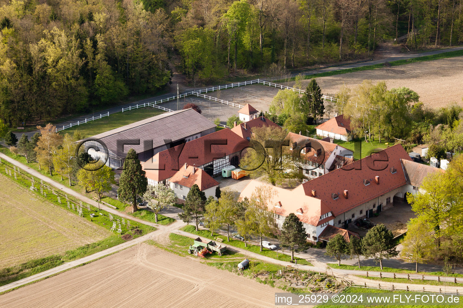 Rittnerthof à le quartier Durlach in Karlsruhe dans le département Bade-Wurtemberg, Allemagne hors des airs