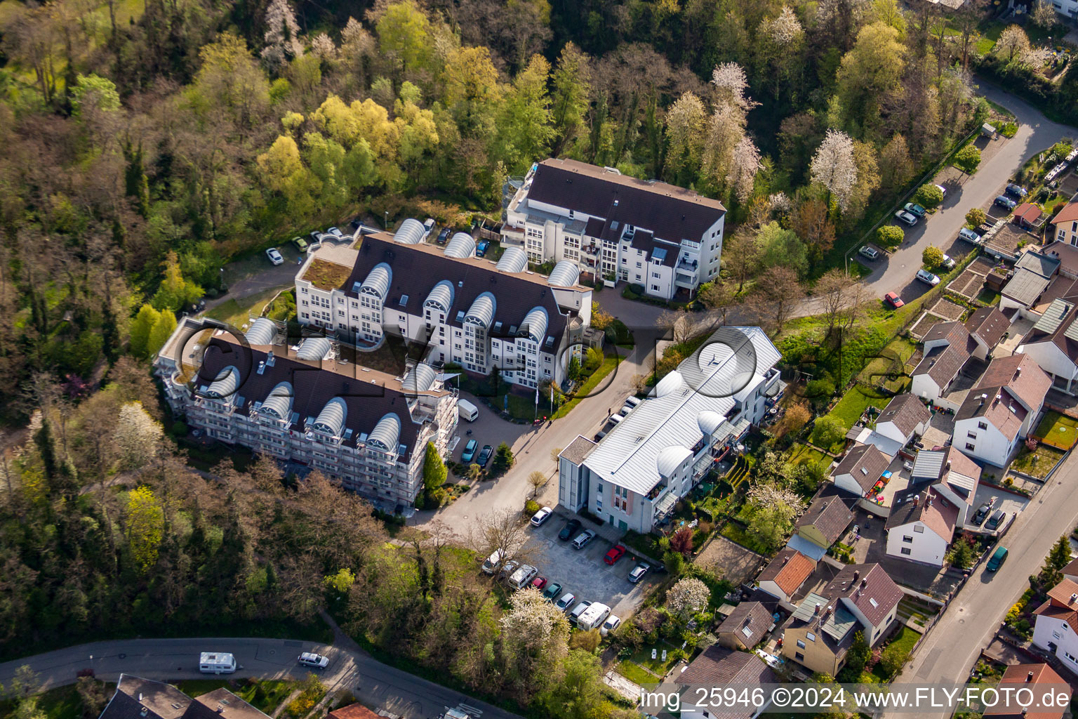 Vue aérienne de Centre pour personnes âgées Haus Edelberg à le quartier Berghausen in Pfinztal dans le département Bade-Wurtemberg, Allemagne