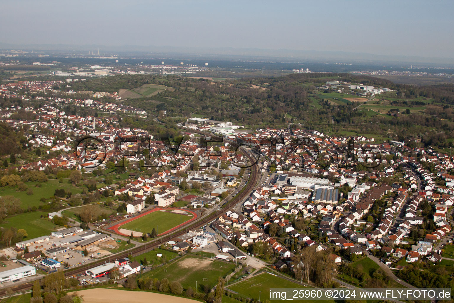 Photographie aérienne de Ludwig-Marum-Gymnasium Pfinztal à le quartier Berghausen in Pfinztal dans le département Bade-Wurtemberg, Allemagne