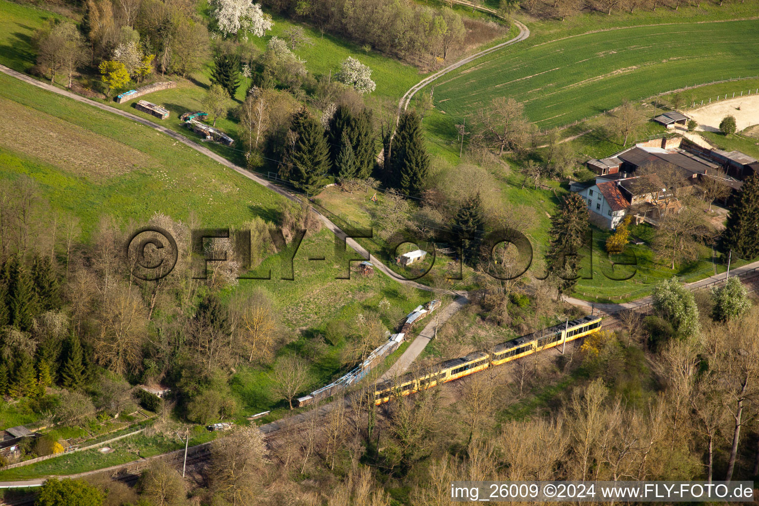 Vue aérienne de Former à le quartier Berghausen in Pfinztal dans le département Bade-Wurtemberg, Allemagne