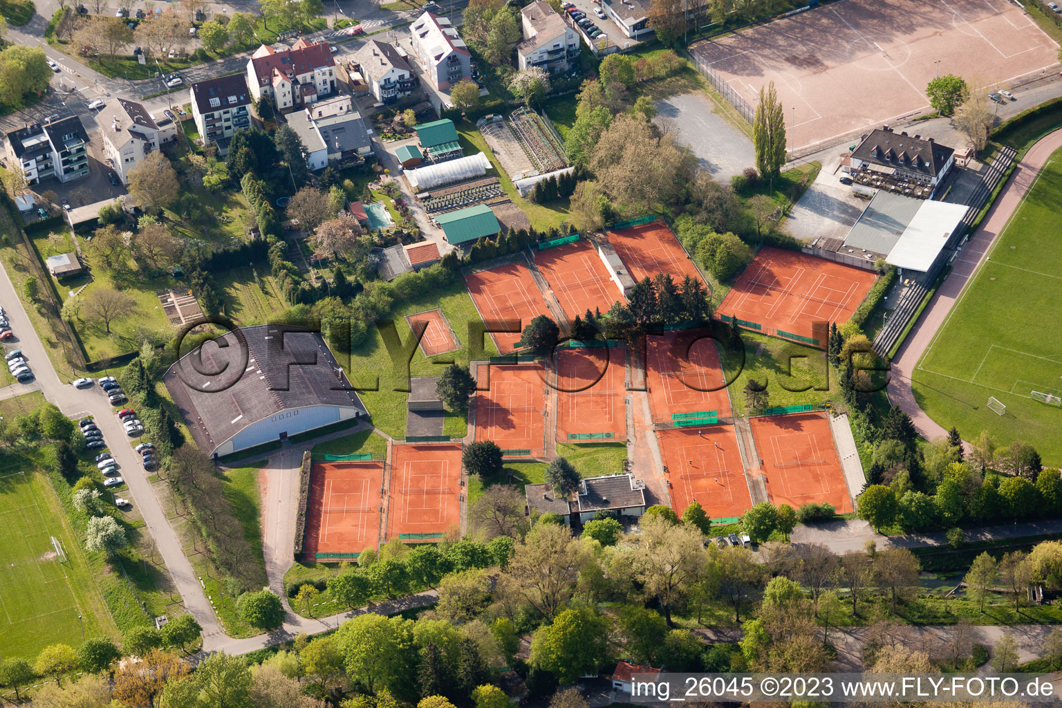 Vue aérienne de Club de tennis au stade Turmberg à le quartier Durlach in Karlsruhe dans le département Bade-Wurtemberg, Allemagne
