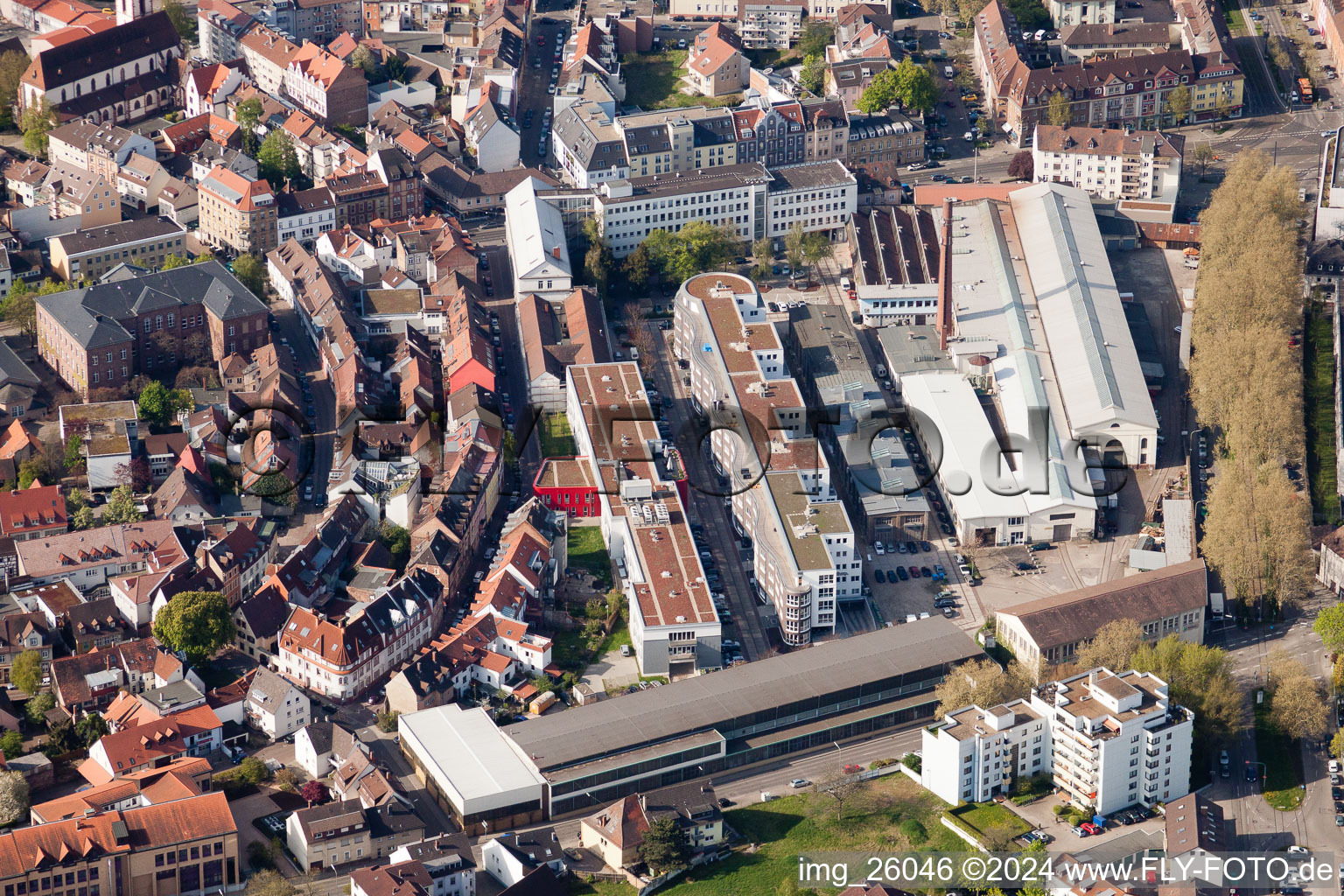 Vue aérienne de À la fonderie à le quartier Durlach in Karlsruhe dans le département Bade-Wurtemberg, Allemagne