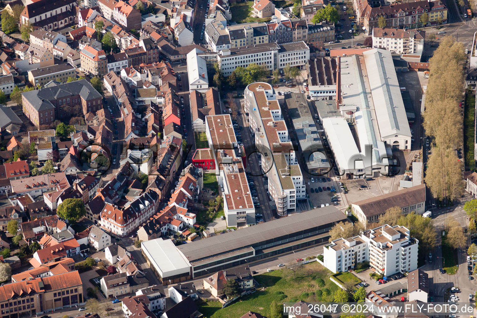 Vue aérienne de À l'ancienne fonderie à le quartier Durlach in Karlsruhe dans le département Bade-Wurtemberg, Allemagne