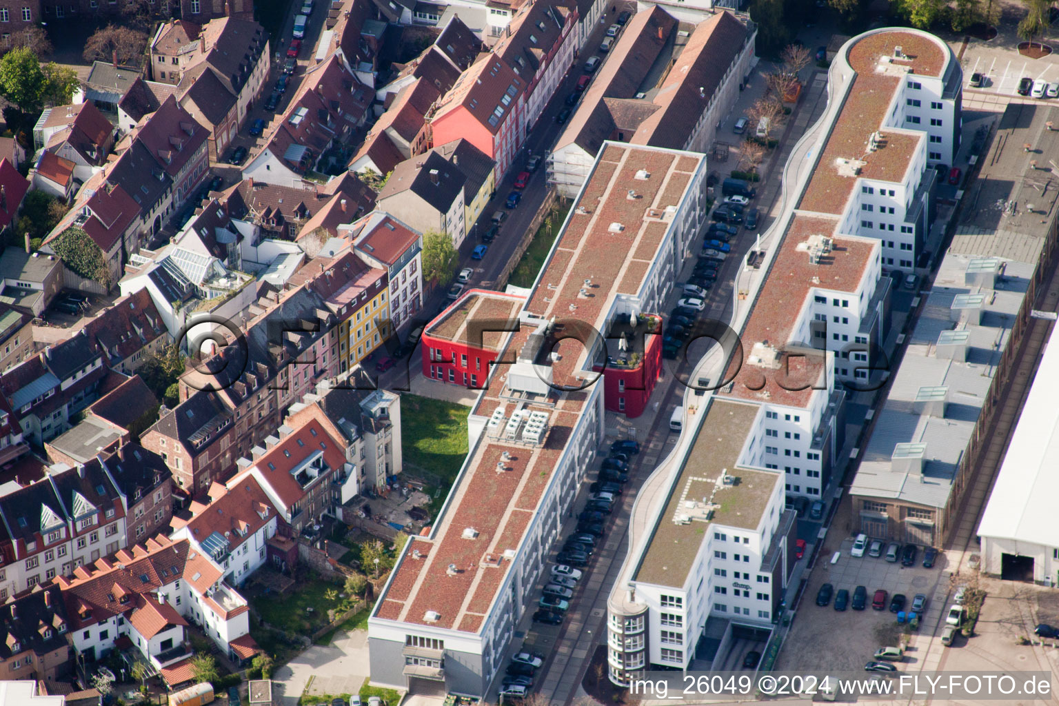 Vue aérienne de Zone d'aménagement de la zone de conversion industrielle en fonderie à le quartier Durlach in Karlsruhe dans le département Bade-Wurtemberg, Allemagne