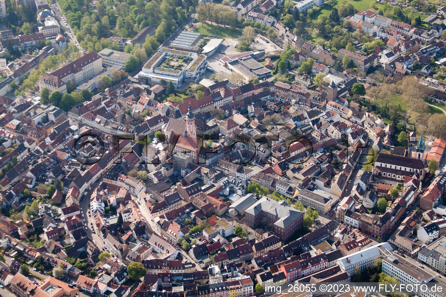 Vue aérienne de Vieille ville à le quartier Durlach in Karlsruhe dans le département Bade-Wurtemberg, Allemagne