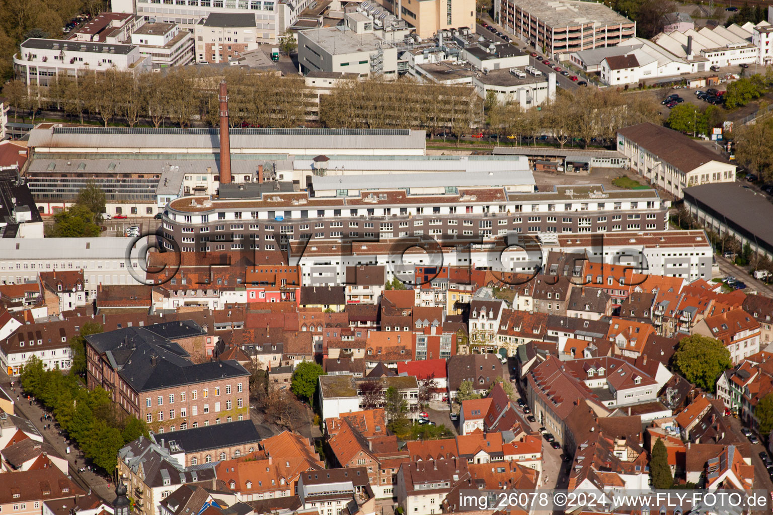 Vue oblique de À l'ancienne fonderie à le quartier Durlach in Karlsruhe dans le département Bade-Wurtemberg, Allemagne