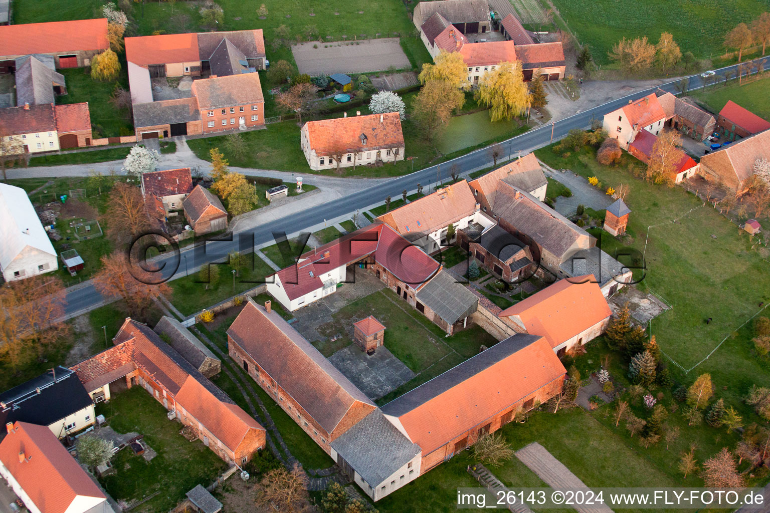 Vue aérienne de Gros, Niederer Fläming à le quartier Hohengörsdorf in Niederer Fläming dans le département Brandebourg, Allemagne