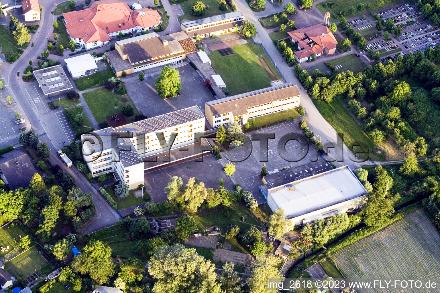 Photographie aérienne de Centre scolaire à Hagenbach dans le département Rhénanie-Palatinat, Allemagne