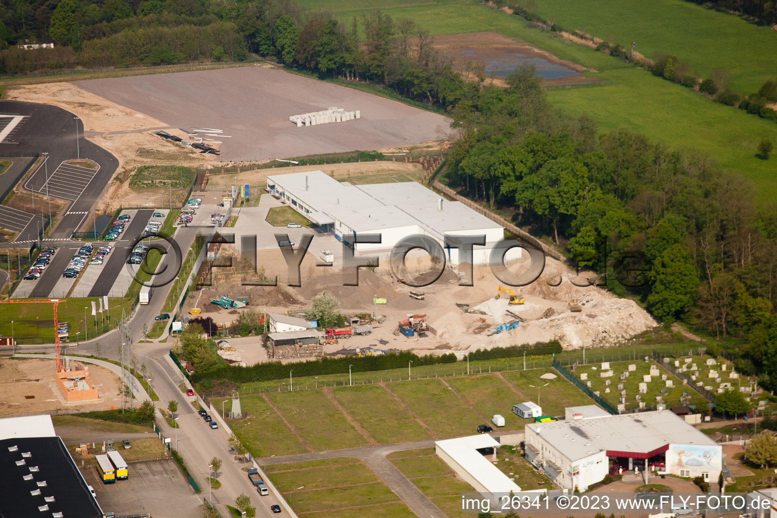 Zone industrielle Horst, Alfa Aesar à le quartier Minderslachen in Kandel dans le département Rhénanie-Palatinat, Allemagne vu d'un drone