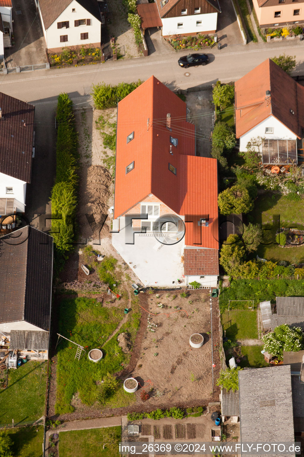 Waldstr. à Kandel dans le département Rhénanie-Palatinat, Allemagne du point de vue du drone