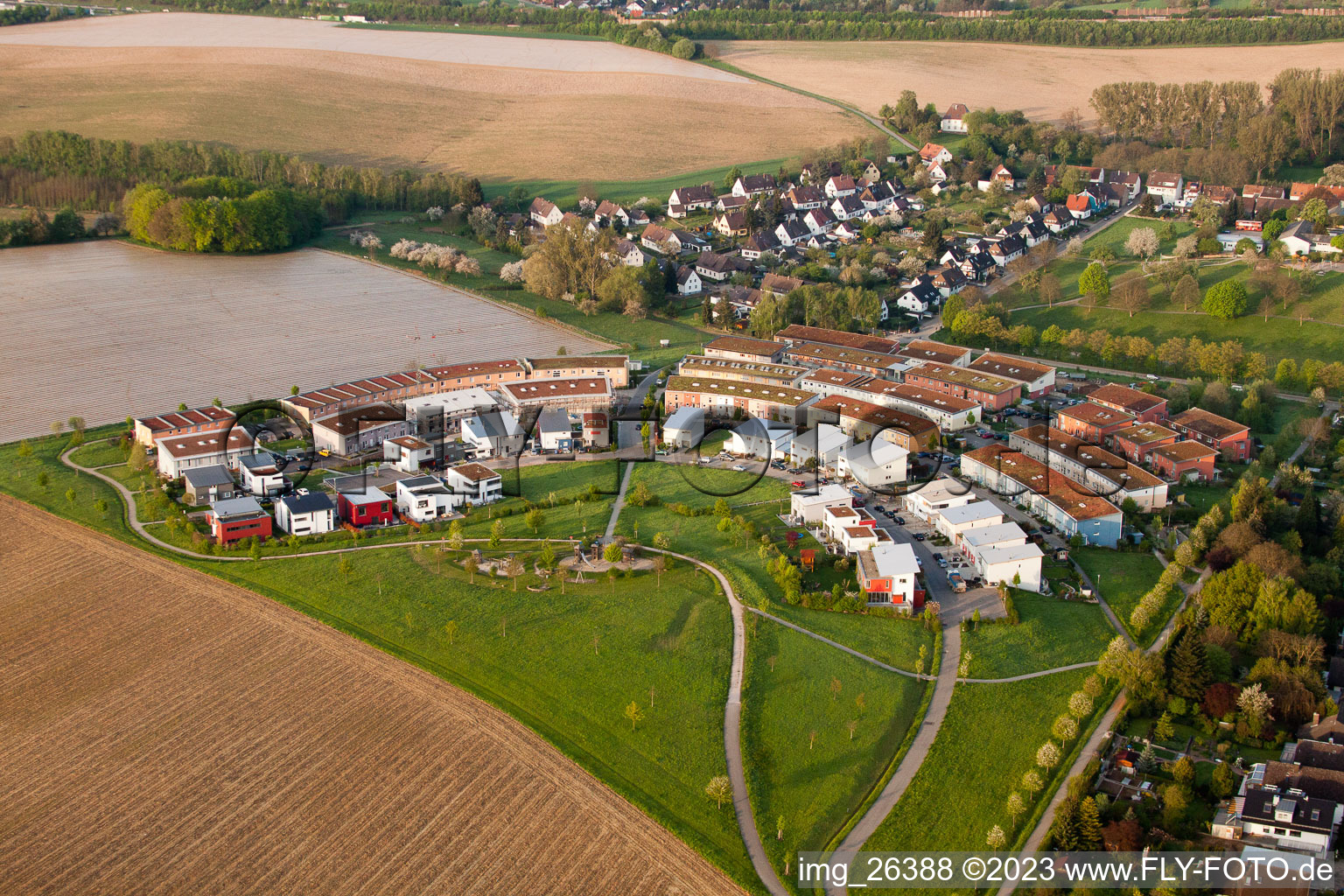 Vue aérienne de Cinquante acres à le quartier Hohenwettersbach in Karlsruhe dans le département Bade-Wurtemberg, Allemagne