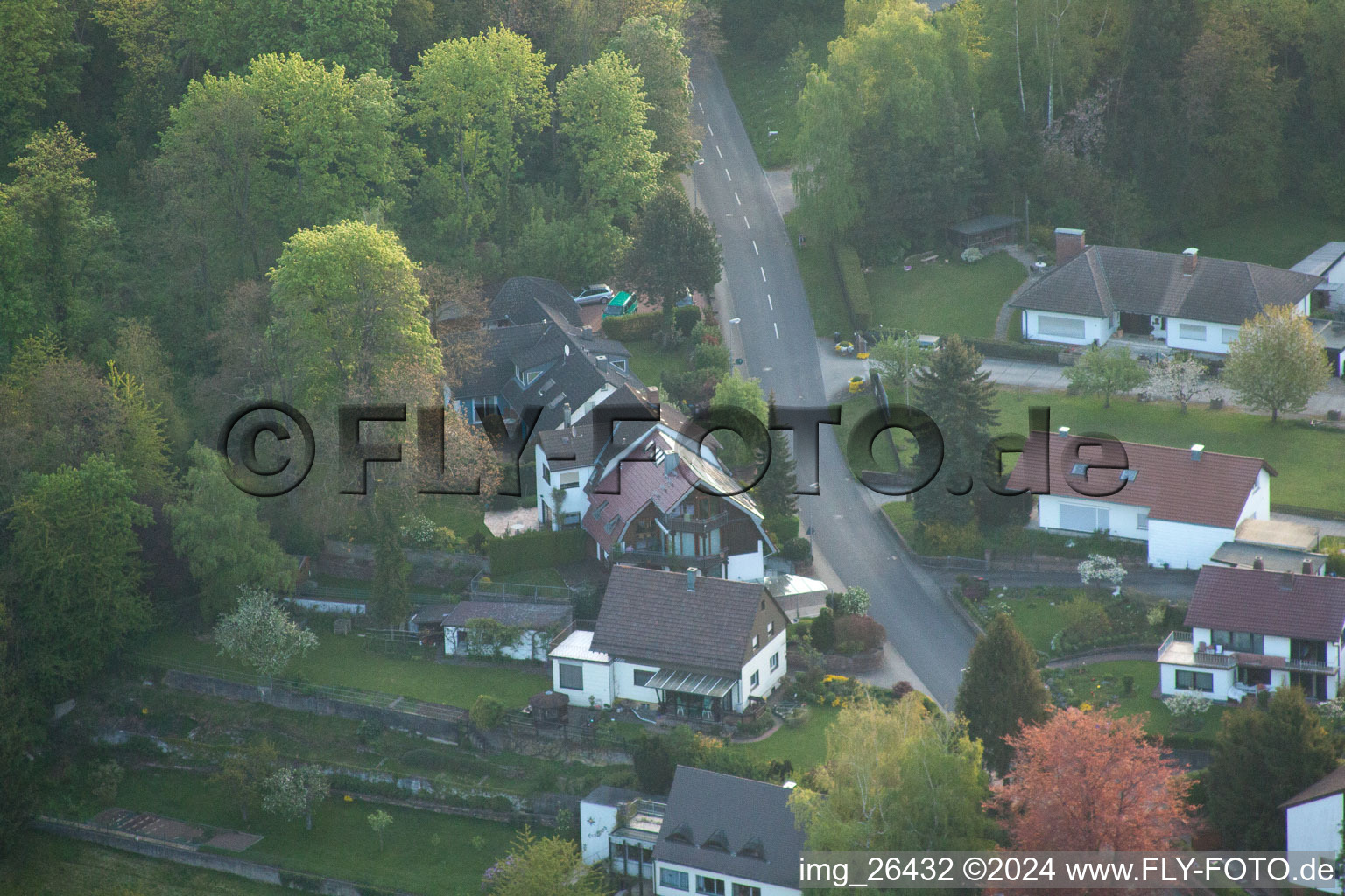 Quartier Grünwettersbach in Karlsruhe dans le département Bade-Wurtemberg, Allemagne depuis l'avion