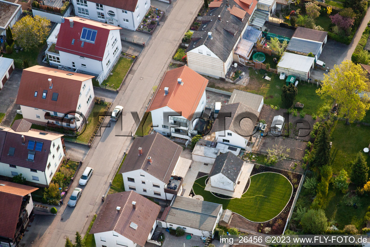 Vue aérienne de Tulpenstr à le quartier Reichenbach in Waldbronn dans le département Bade-Wurtemberg, Allemagne