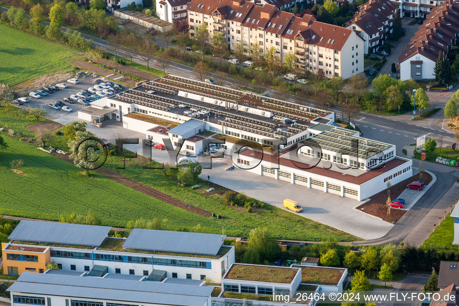 Vue aérienne de Locaux d'usine de la boulangerie-pâtisserie Richard Nussbaumer Waldbronn-Reichenbach à le quartier Reichenbach in Waldbronn dans le département Bade-Wurtemberg, Allemagne