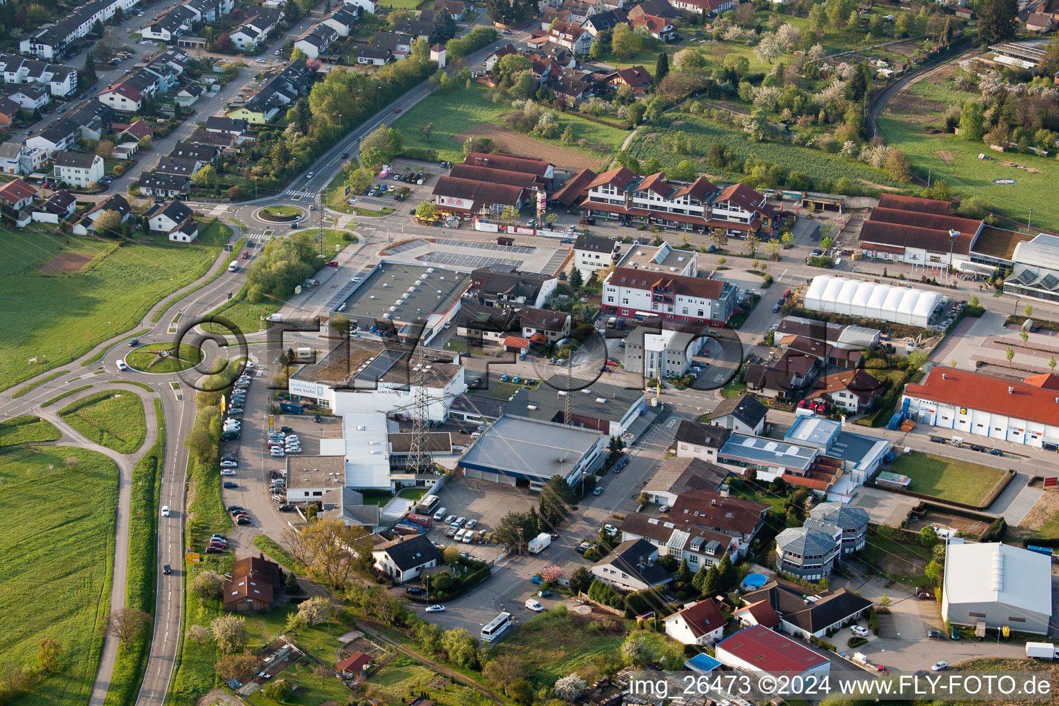 Vue d'oiseau de Quartier Langensteinbach in Karlsbad dans le département Bade-Wurtemberg, Allemagne