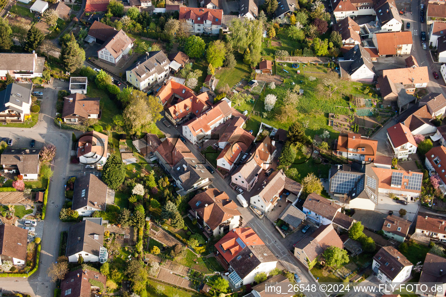 Enregistrement par drone de Quartier Stupferich in Karlsruhe dans le département Bade-Wurtemberg, Allemagne