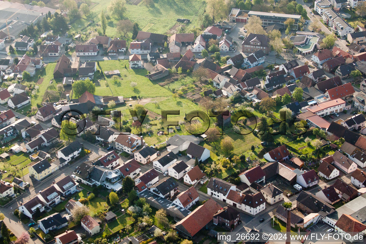 Image drone de Quartier Stupferich in Karlsruhe dans le département Bade-Wurtemberg, Allemagne