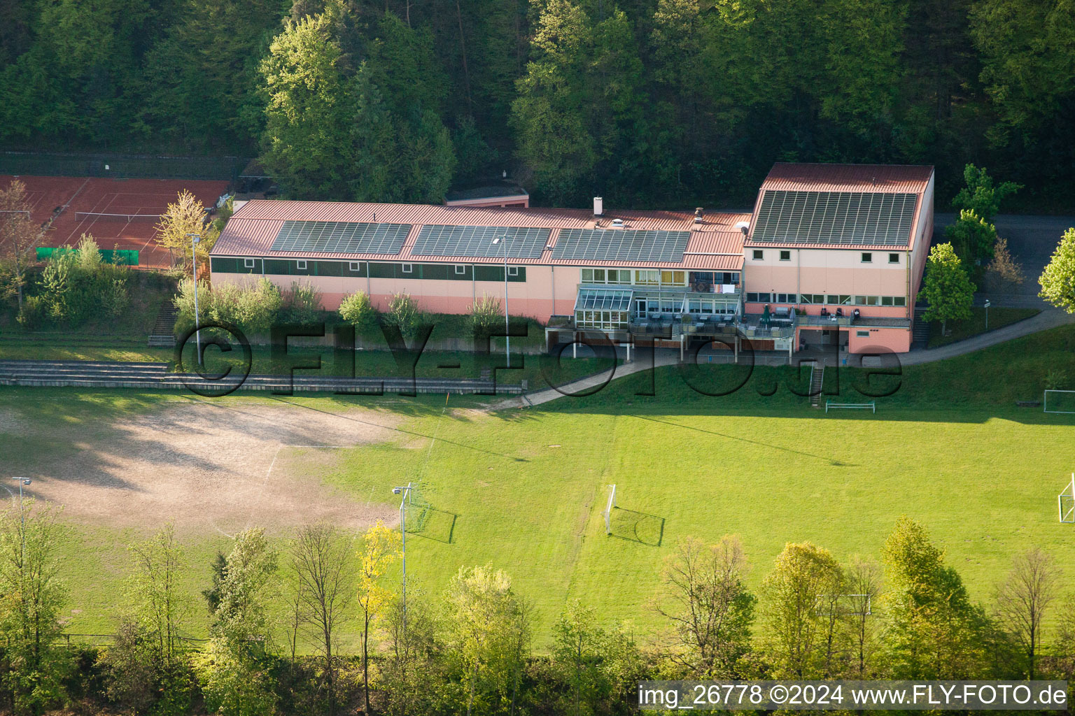 Vue d'oiseau de Quartier Stupferich in Karlsruhe dans le département Bade-Wurtemberg, Allemagne