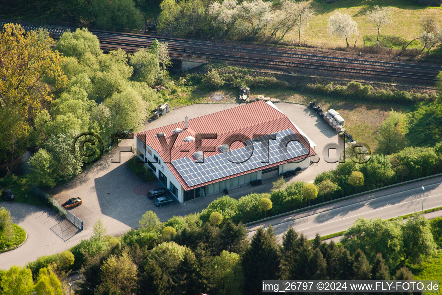 Vue aérienne de Hammerwerkstr à le quartier Kleinsteinbach in Pfinztal dans le département Bade-Wurtemberg, Allemagne