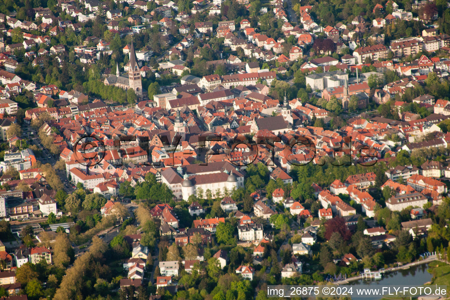 Vue aérienne de Château d'Etlinger à Ettlingen dans le département Bade-Wurtemberg, Allemagne