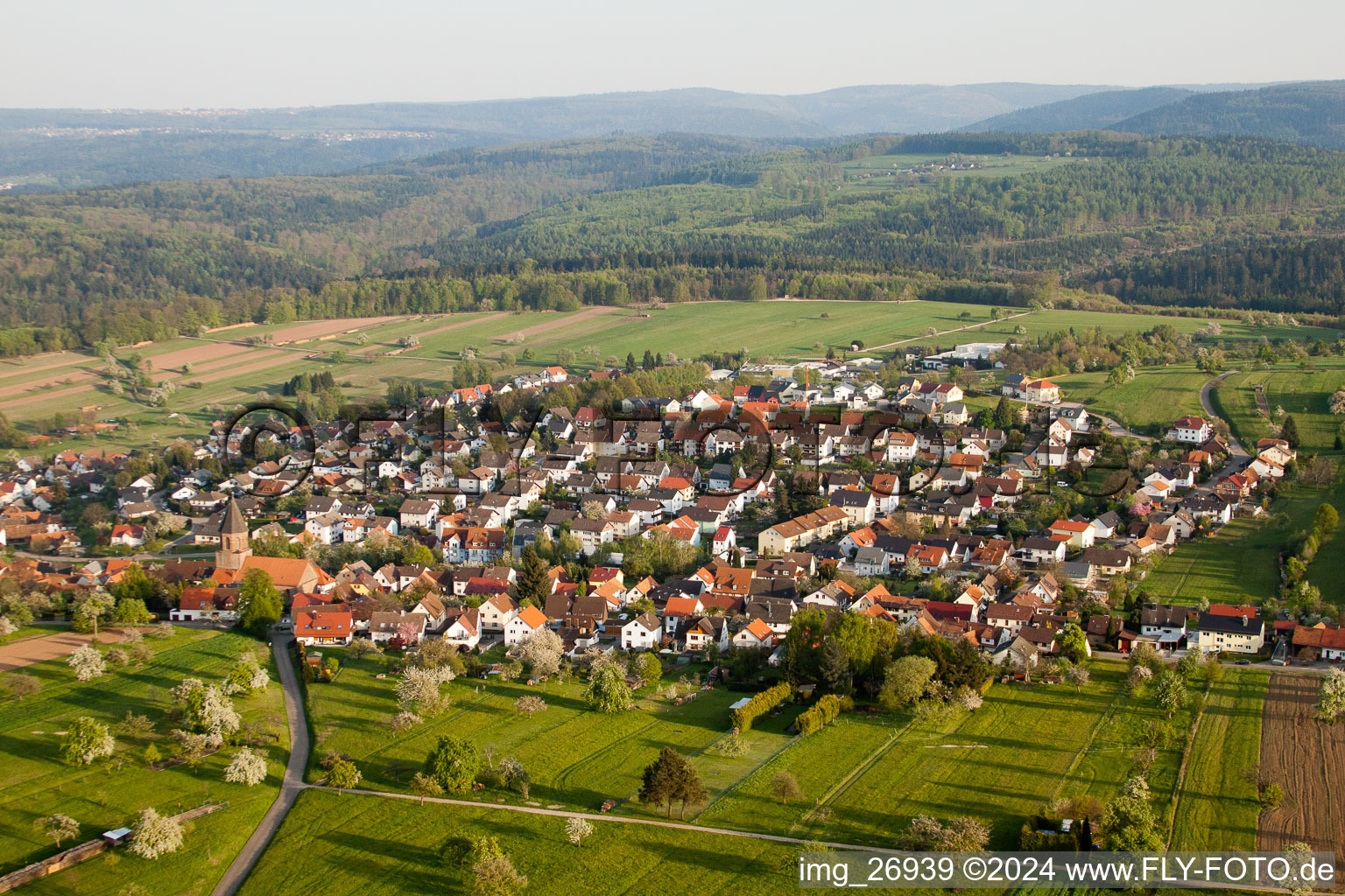 Vue aérienne de Du nord-ouest à le quartier Völkersbach in Malsch dans le département Bade-Wurtemberg, Allemagne