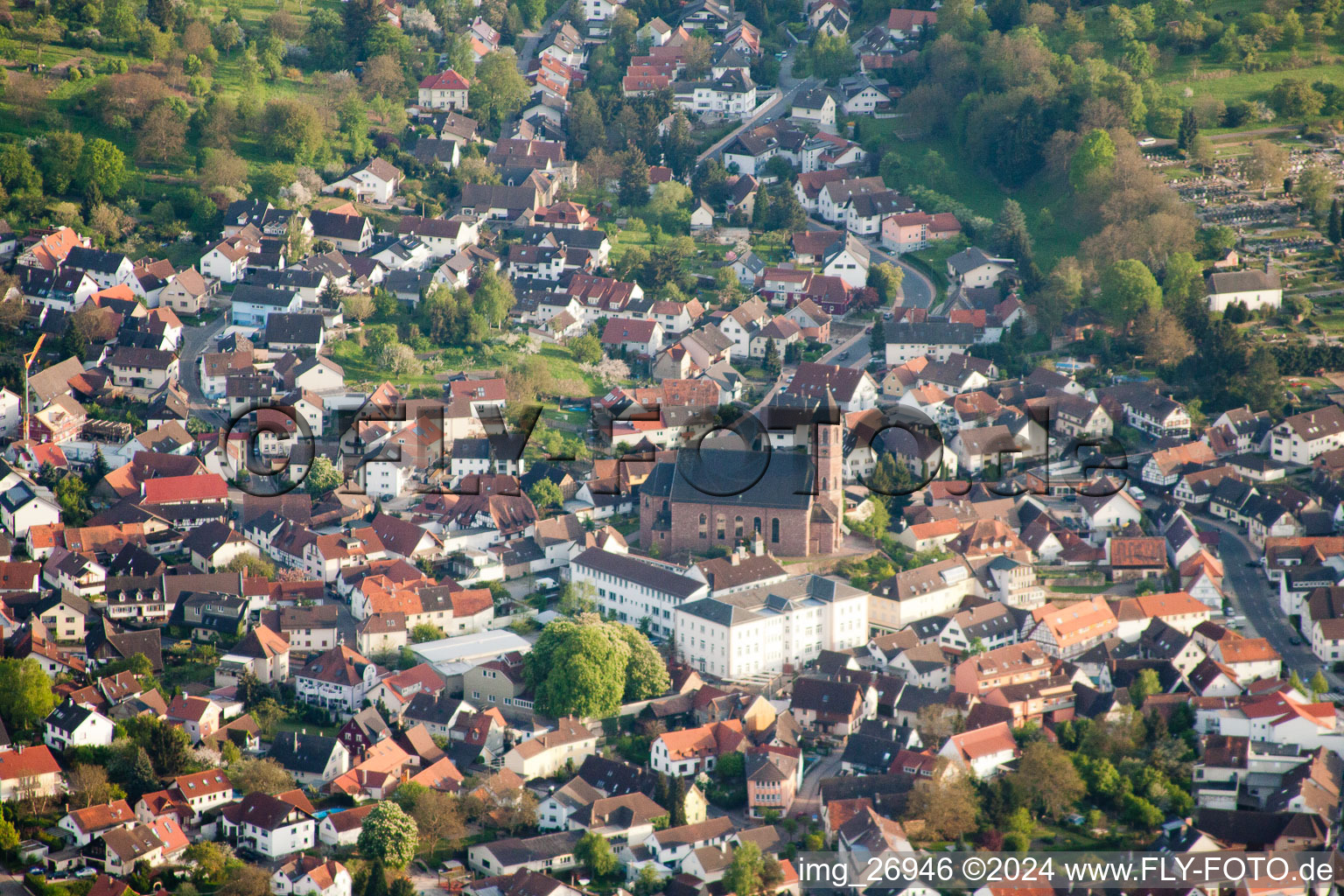 Vue aérienne de Saint-Cyriak à Malsch dans le département Bade-Wurtemberg, Allemagne