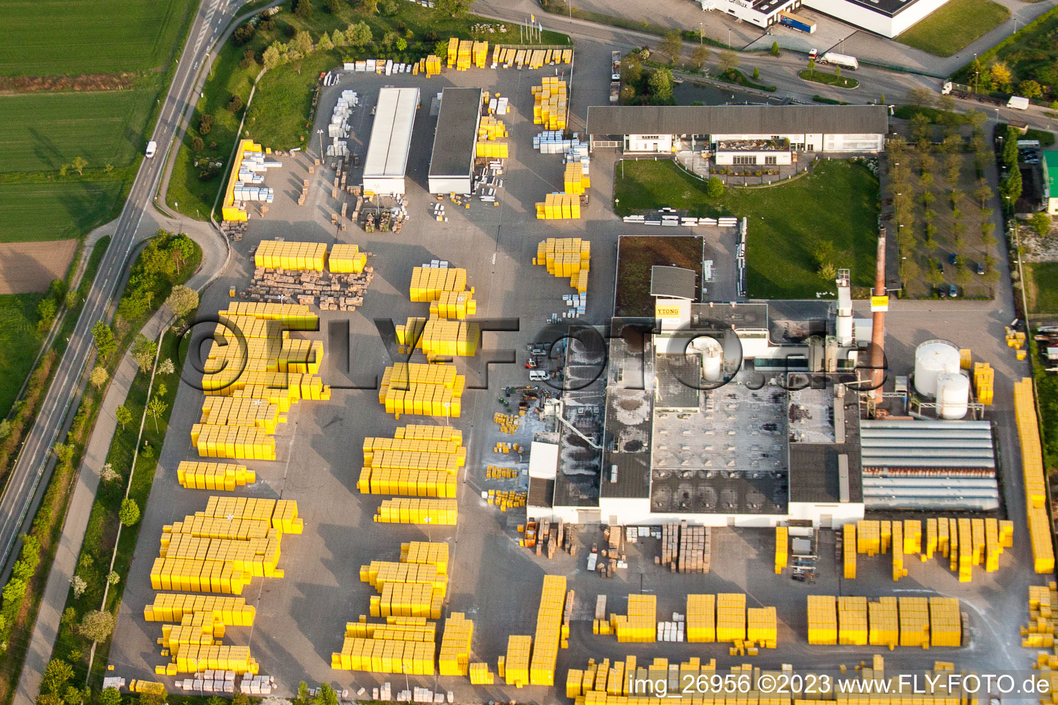 Photographie aérienne de Centre de commerce et de logistique de matériaux de construction Construction et gestion de projets Süd GmbH - Ytong Bausatzhaus Partner à Malsch dans le département Bade-Wurtemberg, Allemagne