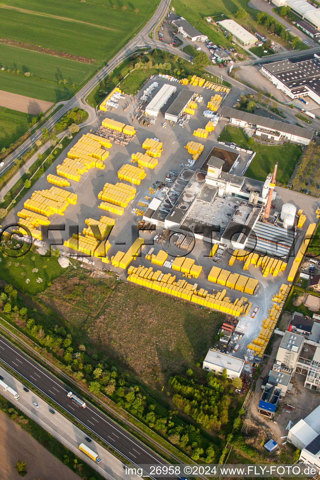 Vue oblique de Centre de commerce et de logistique de matériaux de construction Construction et gestion de projets Süd GmbH - Ytong Bausatzhaus Partner à Malsch dans le département Bade-Wurtemberg, Allemagne