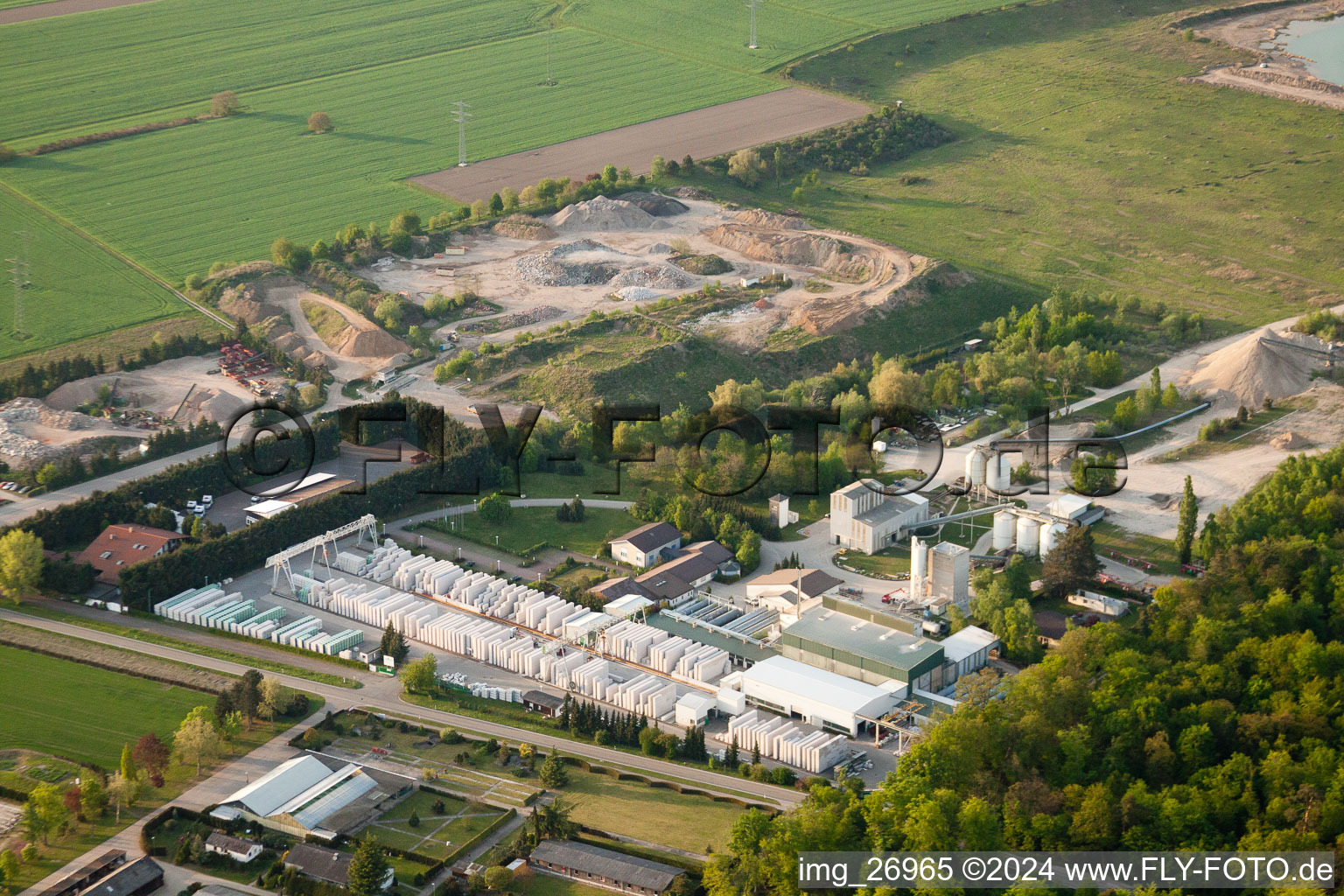 Vue aérienne de H+H Kalksandstein GmbH à Durmersheim dans le département Bade-Wurtemberg, Allemagne