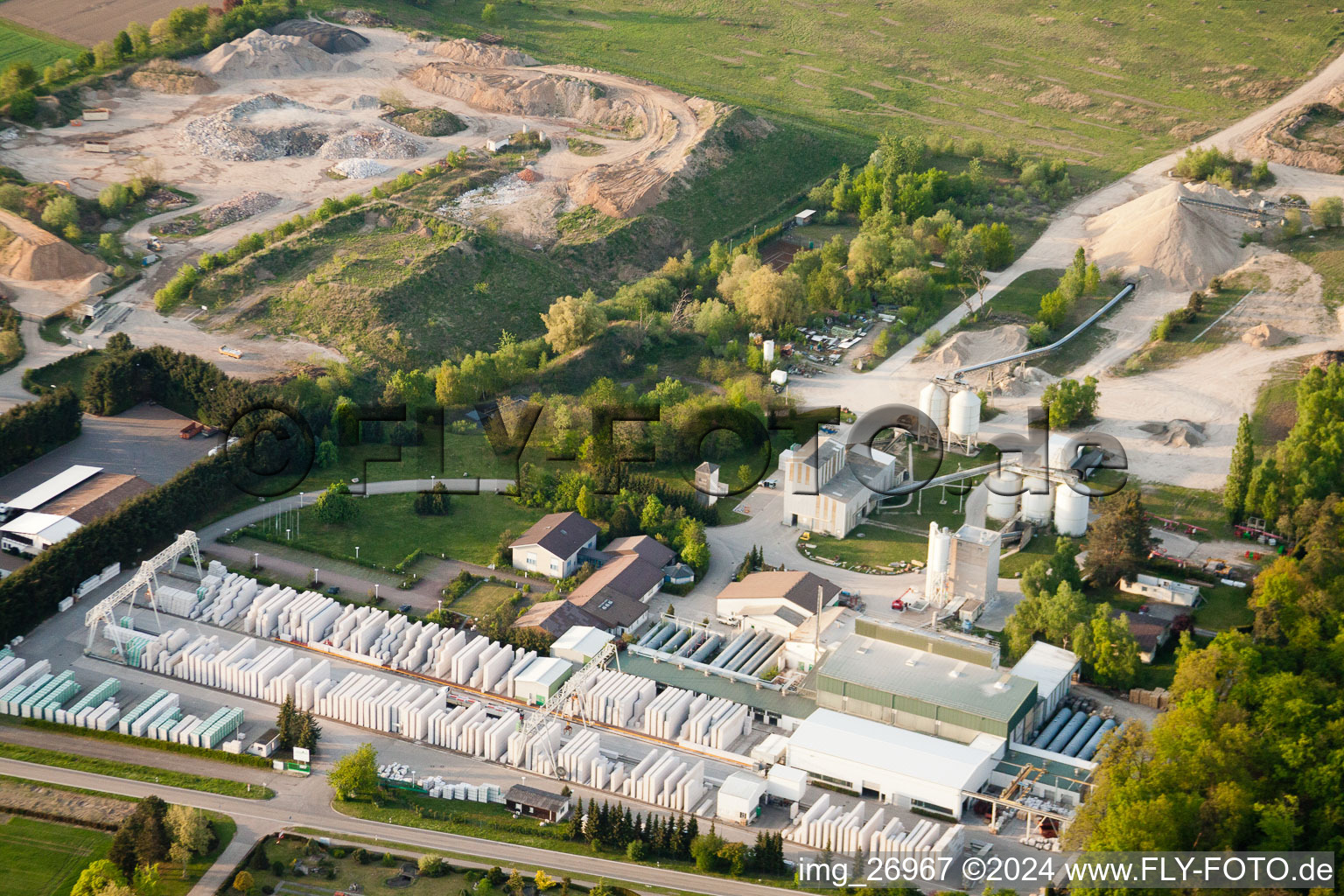 Vue oblique de H+H Kalksandstein GmbH à Durmersheim dans le département Bade-Wurtemberg, Allemagne