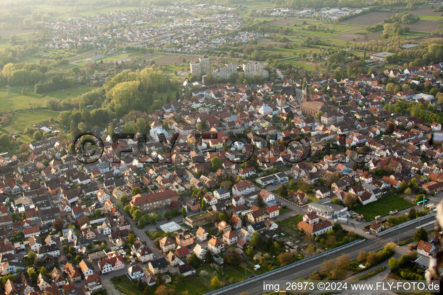 Vue aérienne de Si. Bahnhofstr. à Durmersheim dans le département Bade-Wurtemberg, Allemagne