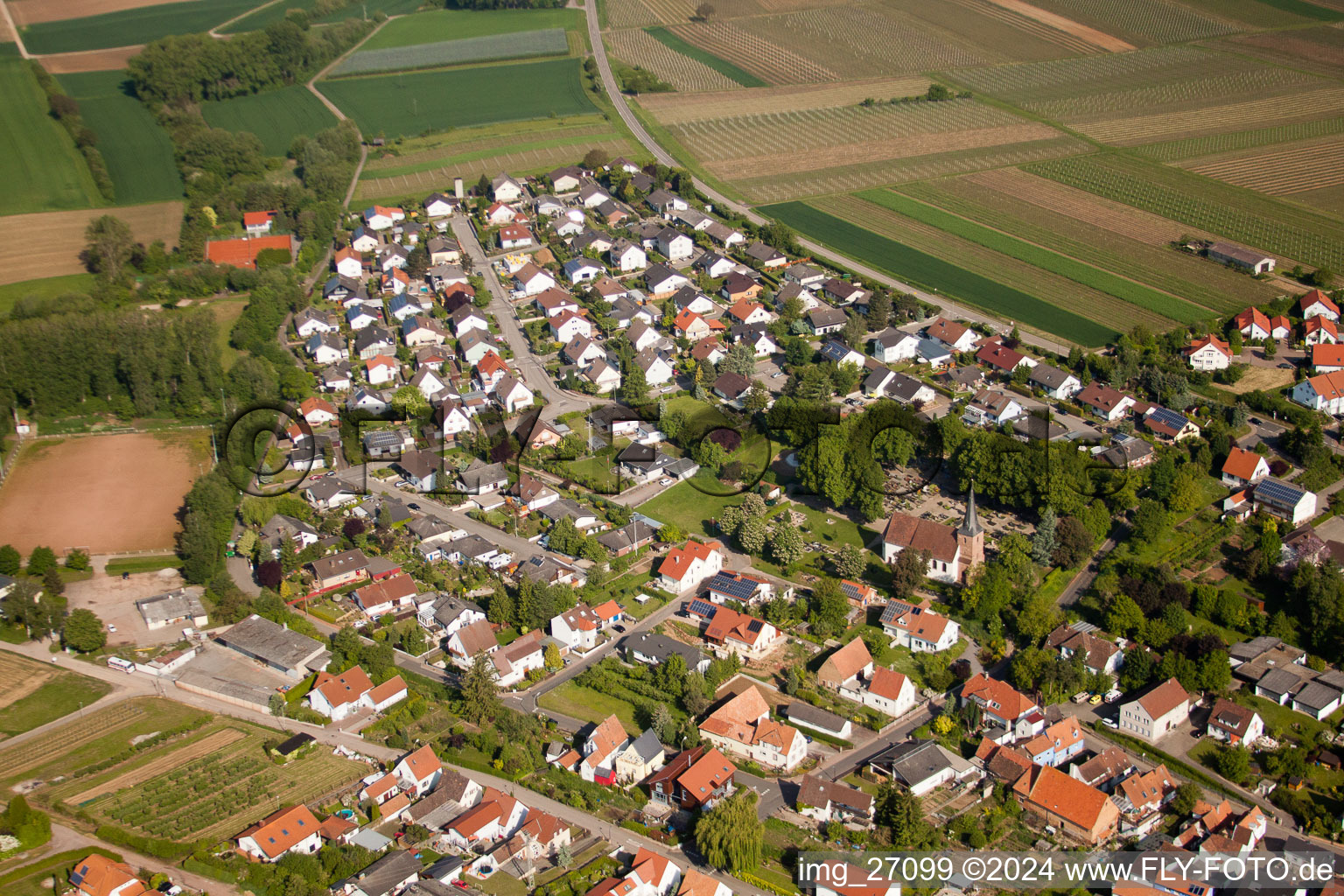 Insheim dans le département Rhénanie-Palatinat, Allemagne hors des airs