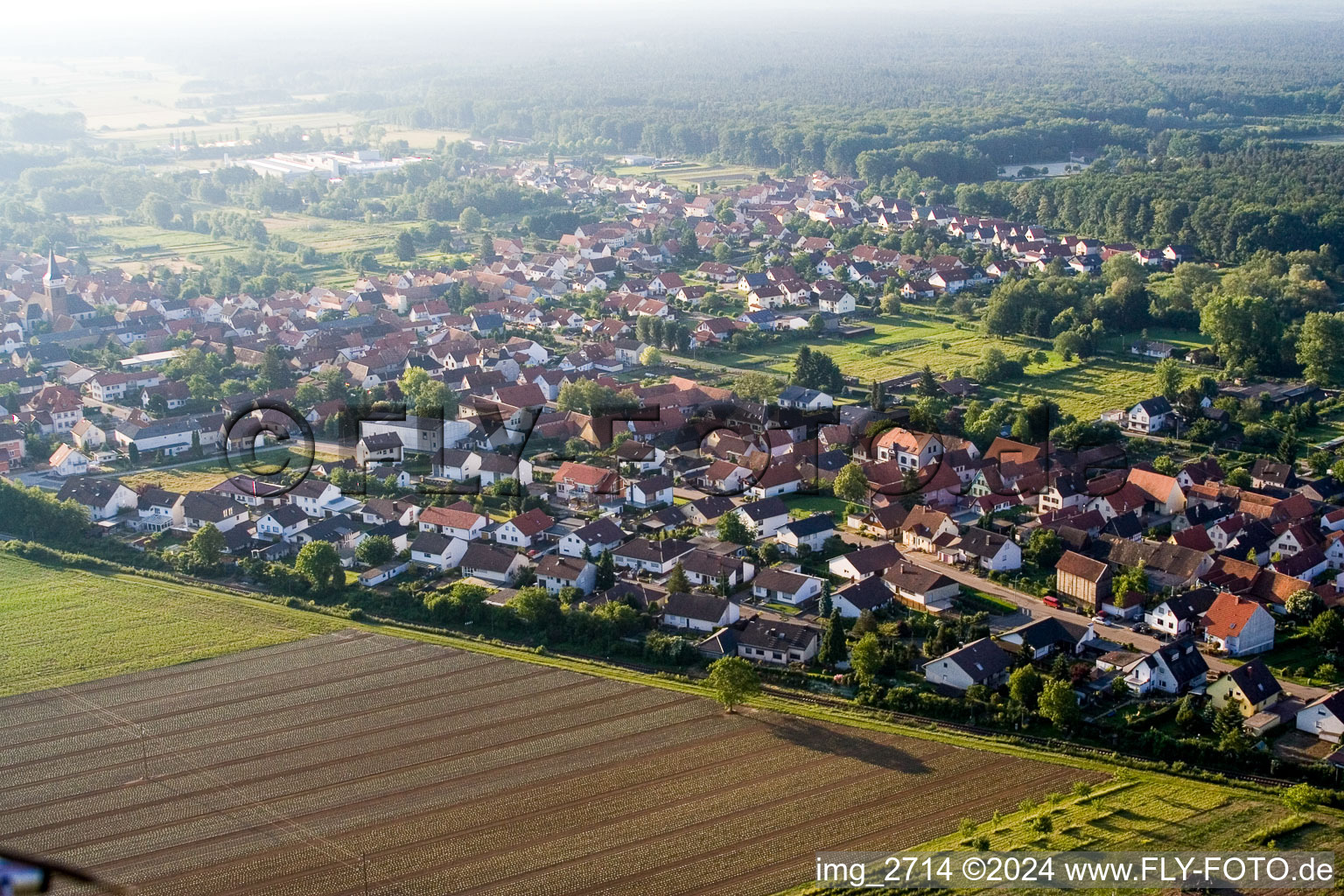 Photographie aérienne de Du nord-ouest à le quartier Schaidt in Wörth am Rhein dans le département Rhénanie-Palatinat, Allemagne