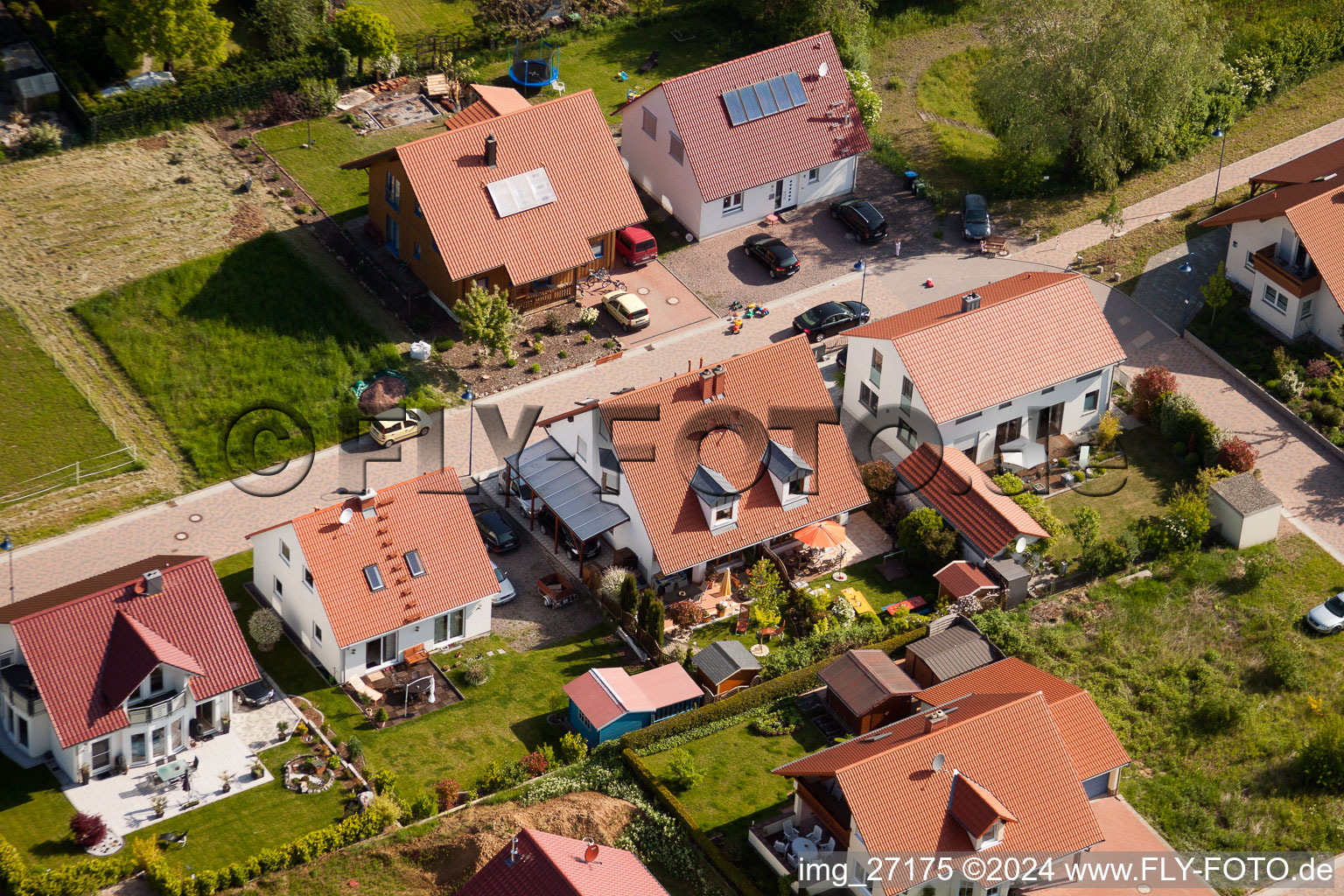 Quartier Mörzheim in Landau in der Pfalz dans le département Rhénanie-Palatinat, Allemagne du point de vue du drone