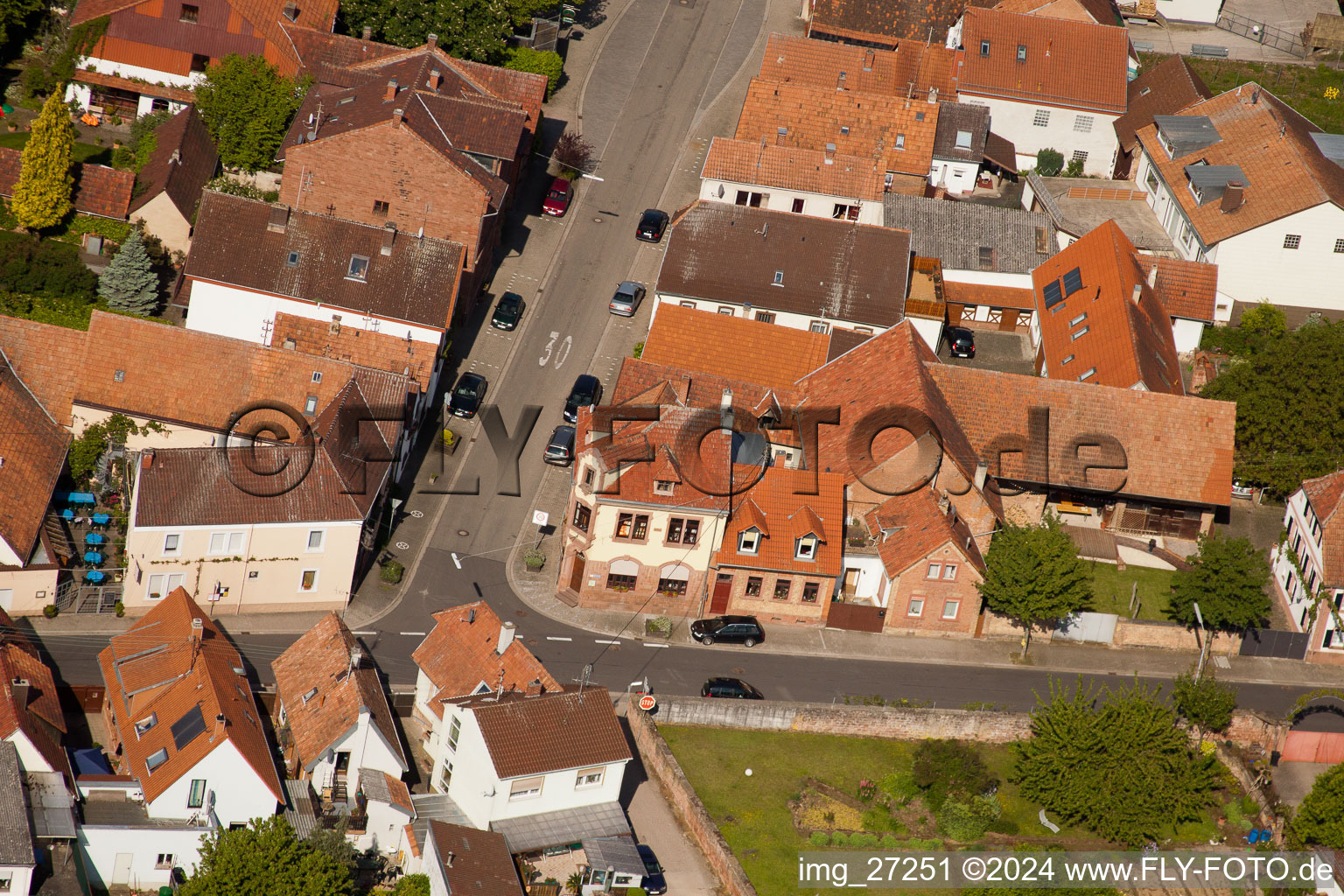 Vue aérienne de Au coin à le quartier Wollmesheim in Landau in der Pfalz dans le département Rhénanie-Palatinat, Allemagne