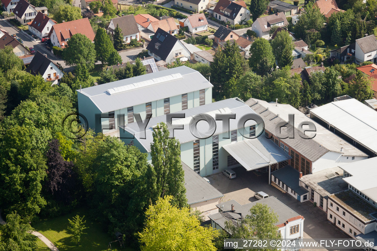 Vue aérienne de Wollmesheimer Höhe, WICKERT Maschinenbau GmbH à Landau in der Pfalz dans le département Rhénanie-Palatinat, Allemagne