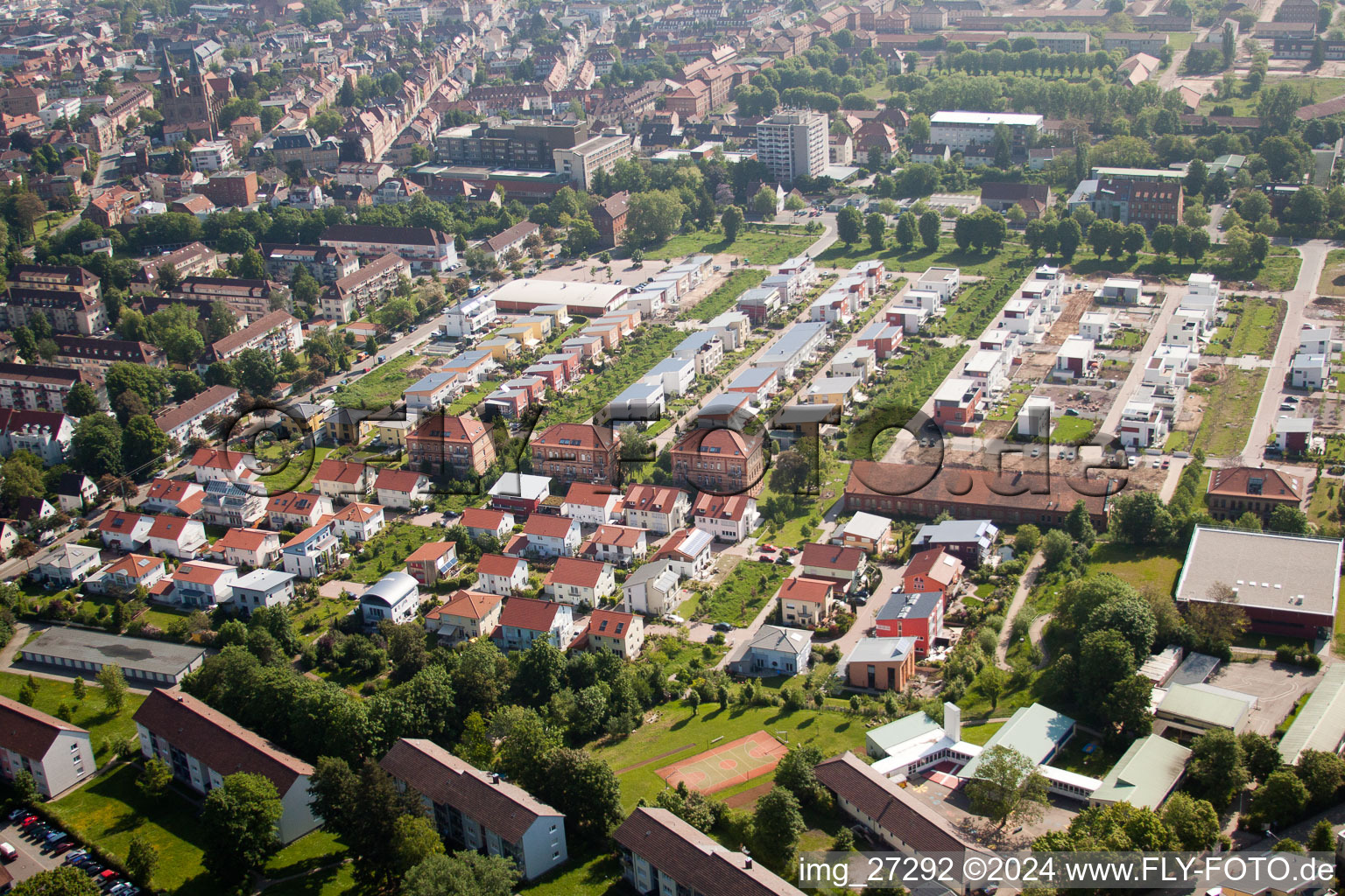 Landau in der Pfalz dans le département Rhénanie-Palatinat, Allemagne hors des airs