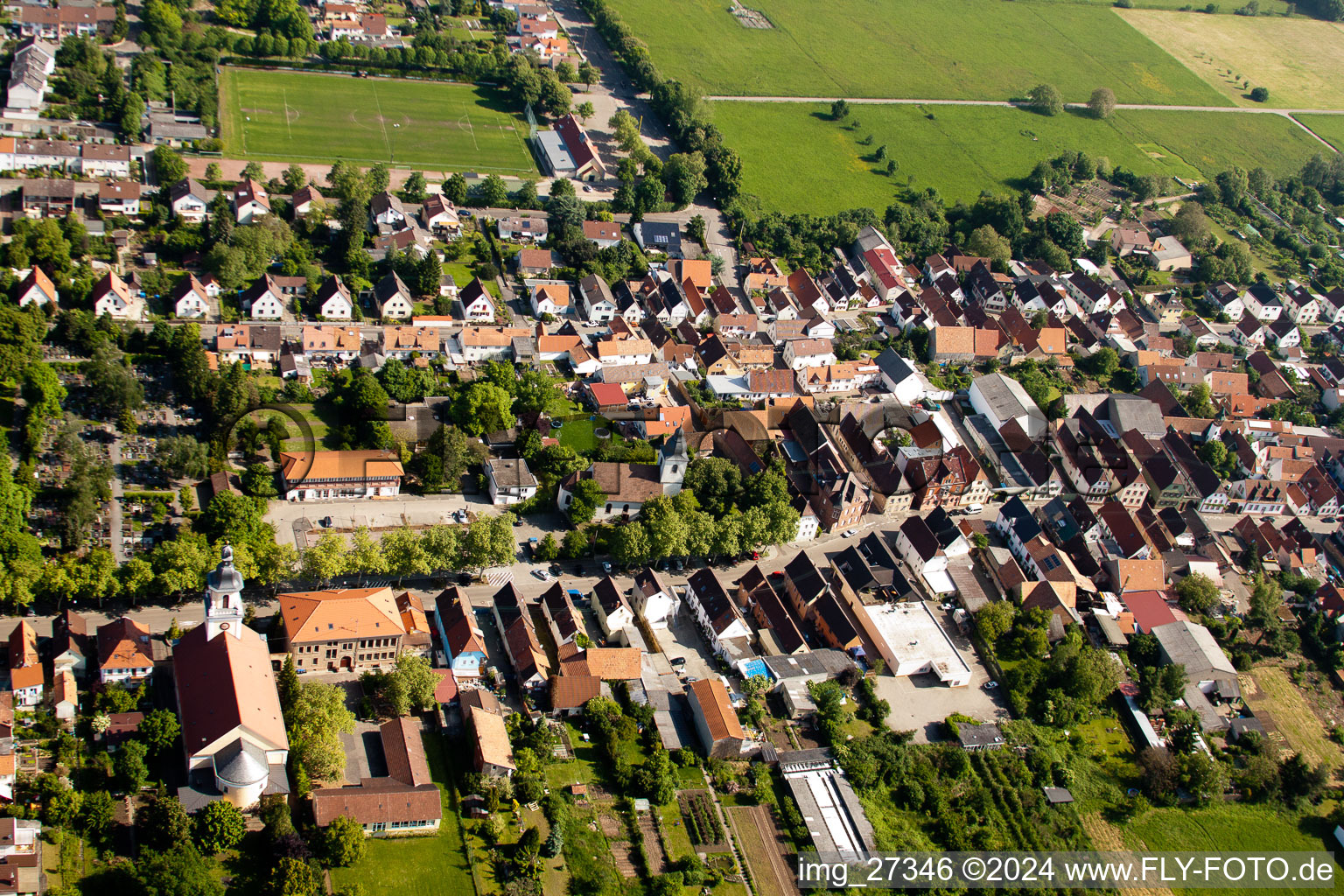 Vue d'oiseau de Quartier Queichheim in Landau in der Pfalz dans le département Rhénanie-Palatinat, Allemagne