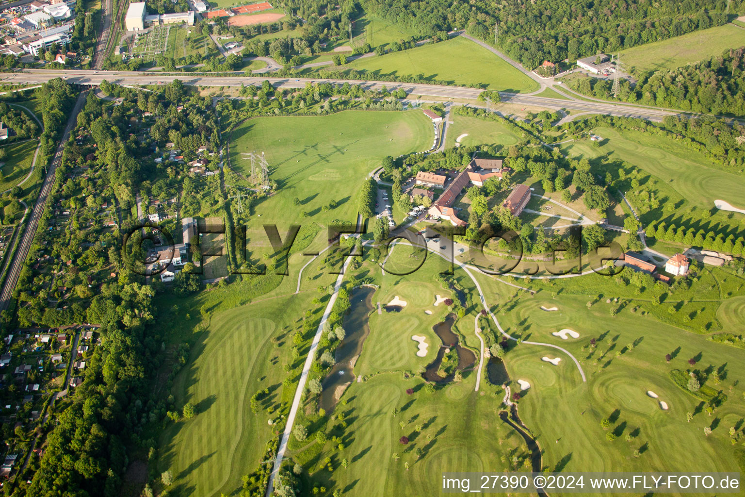 Vue aérienne de Golf Club de Scheibenhardt à le quartier Beiertheim-Bulach in Karlsruhe dans le département Bade-Wurtemberg, Allemagne