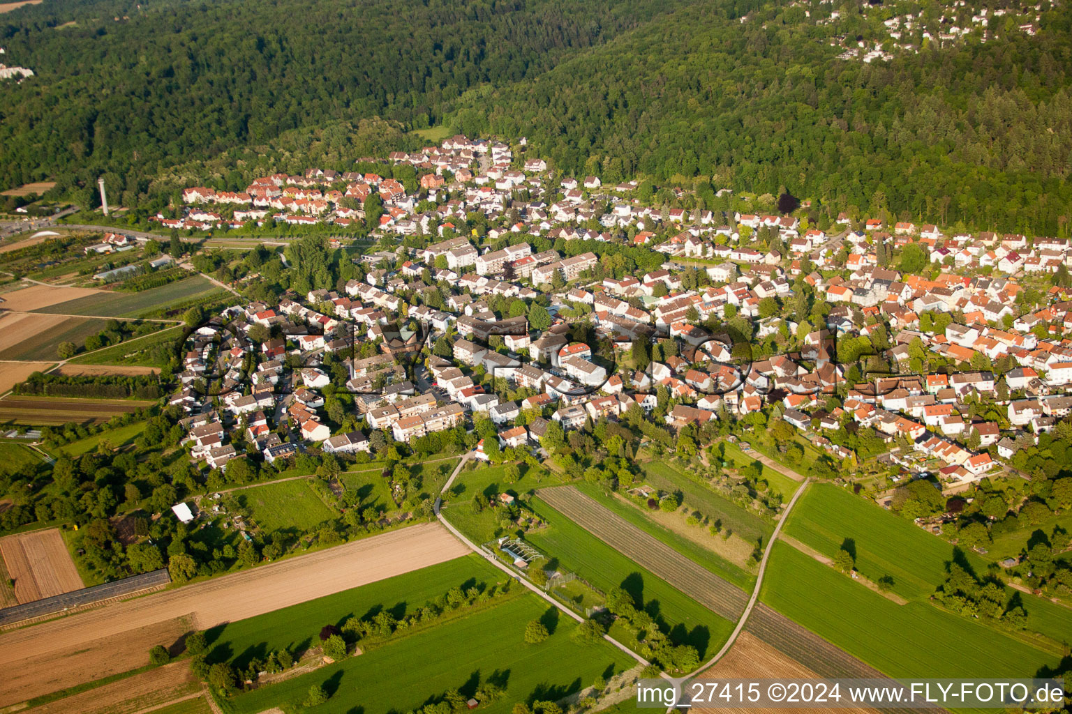 Quartier Wolfartsweier in Karlsruhe dans le département Bade-Wurtemberg, Allemagne vue d'en haut