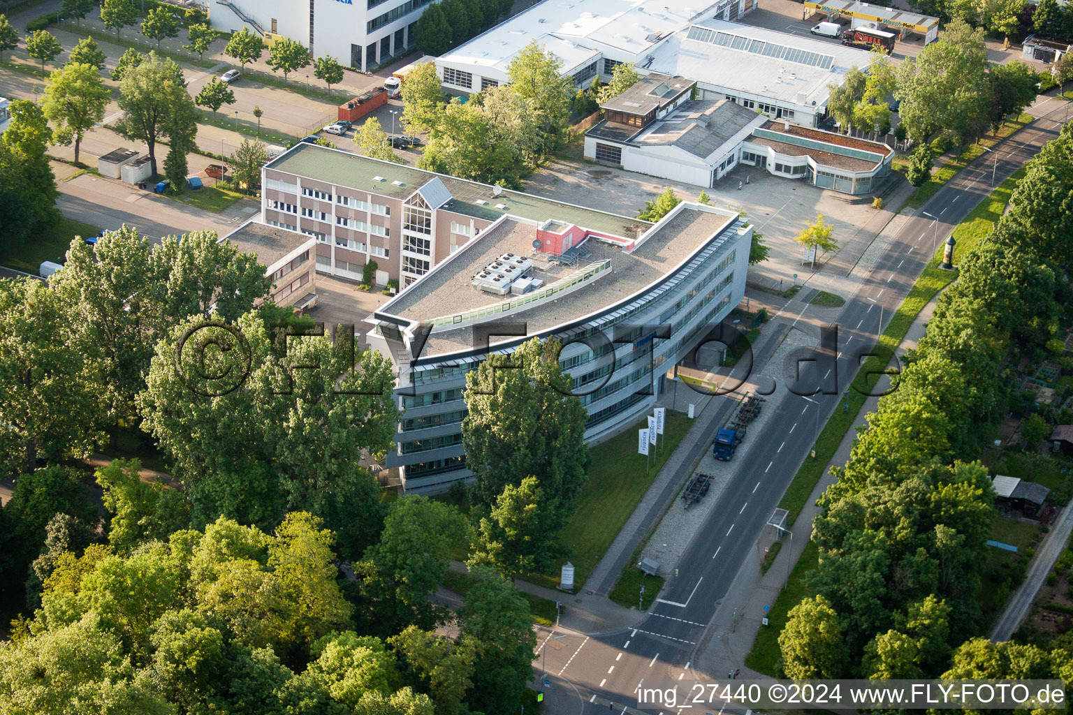 Vue aérienne de Atruvie à le quartier Durlach in Karlsruhe dans le département Bade-Wurtemberg, Allemagne