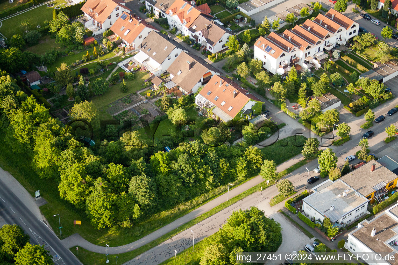 Aie à le quartier Durlach in Karlsruhe dans le département Bade-Wurtemberg, Allemagne d'un drone