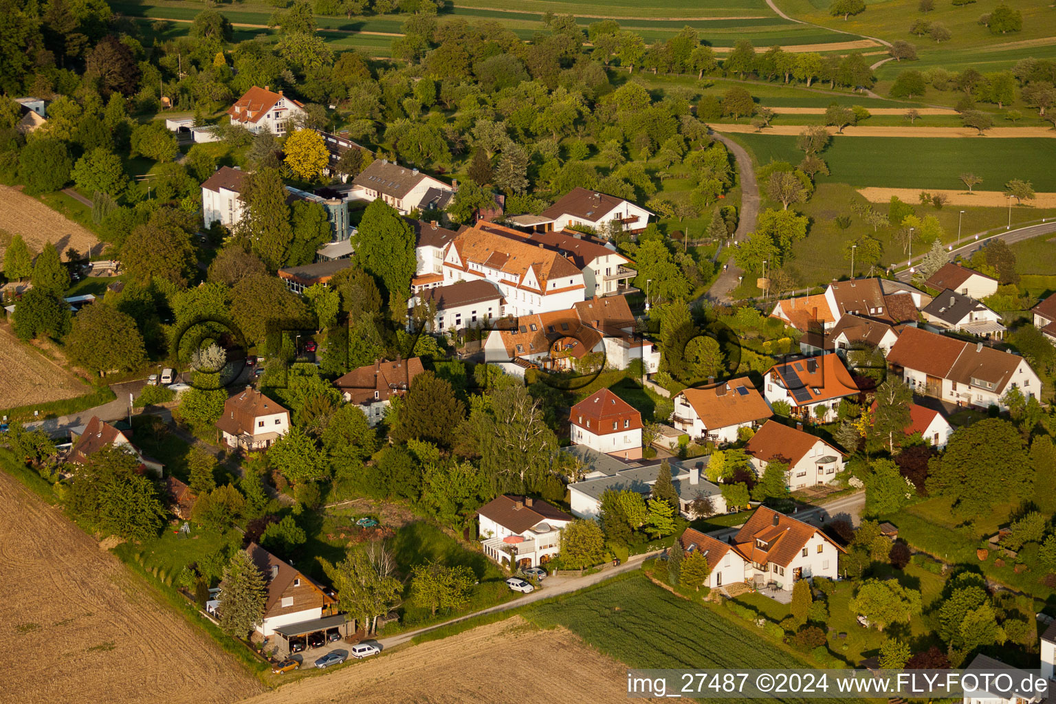 Vue aérienne de Thomashof à le quartier Durlach in Karlsruhe dans le département Bade-Wurtemberg, Allemagne