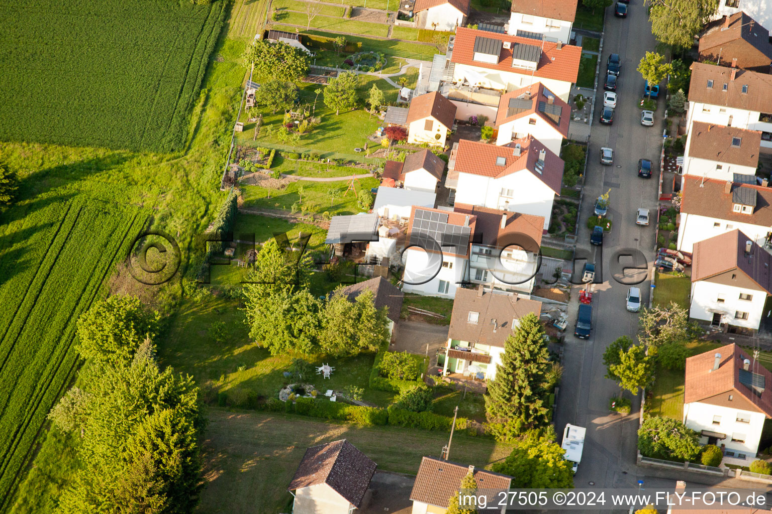 Vue aérienne de Quartier Stupferich in Karlsruhe dans le département Bade-Wurtemberg, Allemagne