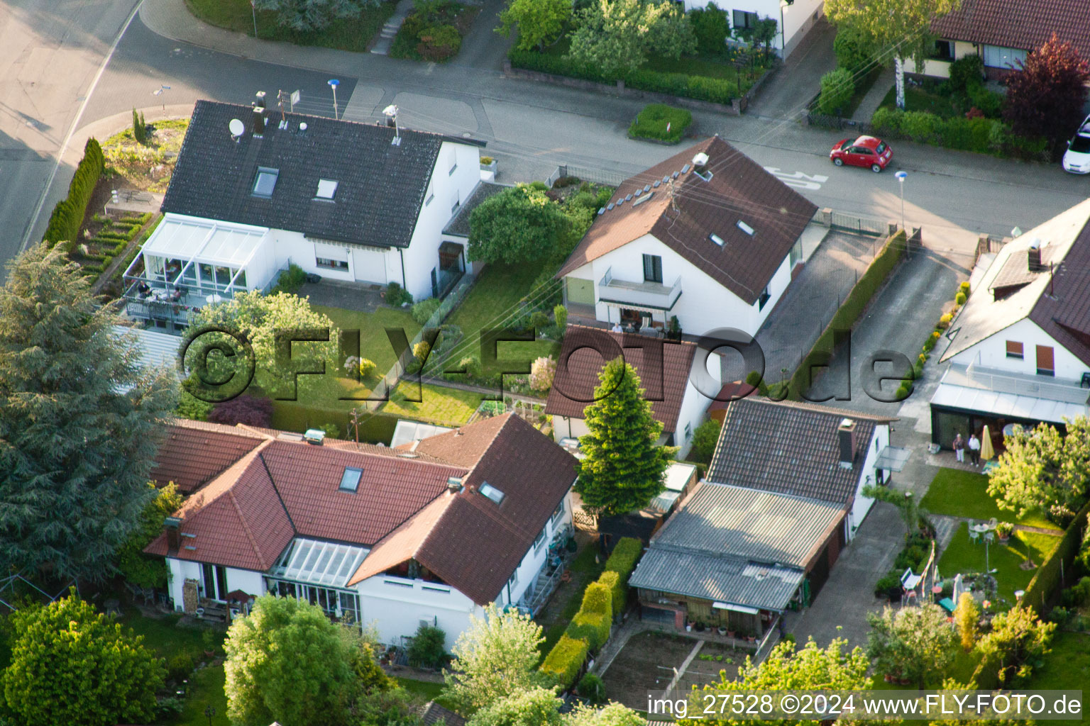 Gerberastraße 4 à le quartier Stupferich in Karlsruhe dans le département Bade-Wurtemberg, Allemagne depuis l'avion