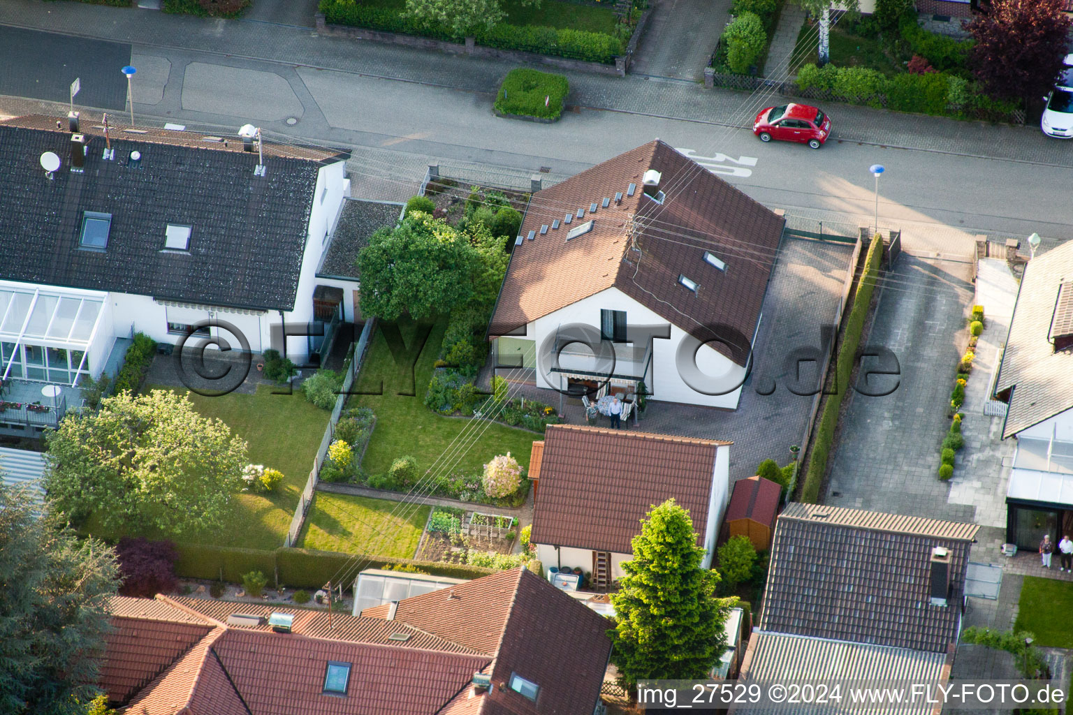 Vue d'oiseau de Gerberastraße 4 à le quartier Stupferich in Karlsruhe dans le département Bade-Wurtemberg, Allemagne