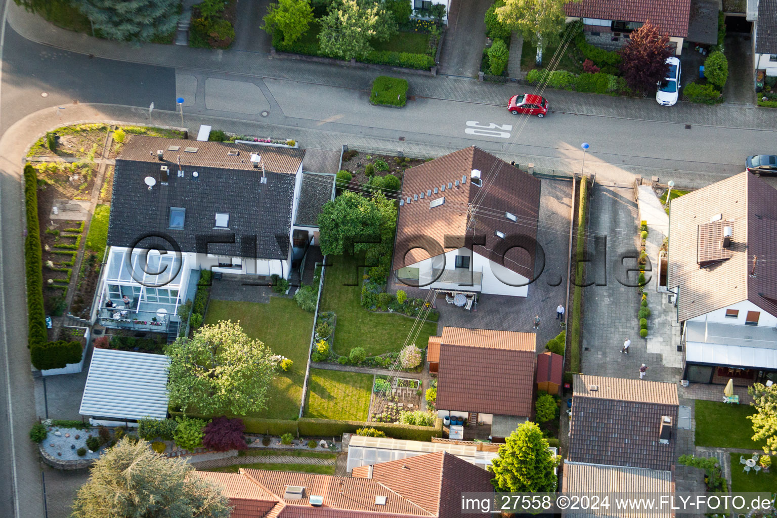 Vue d'oiseau de Gerberastraße 4 à le quartier Stupferich in Karlsruhe dans le département Bade-Wurtemberg, Allemagne