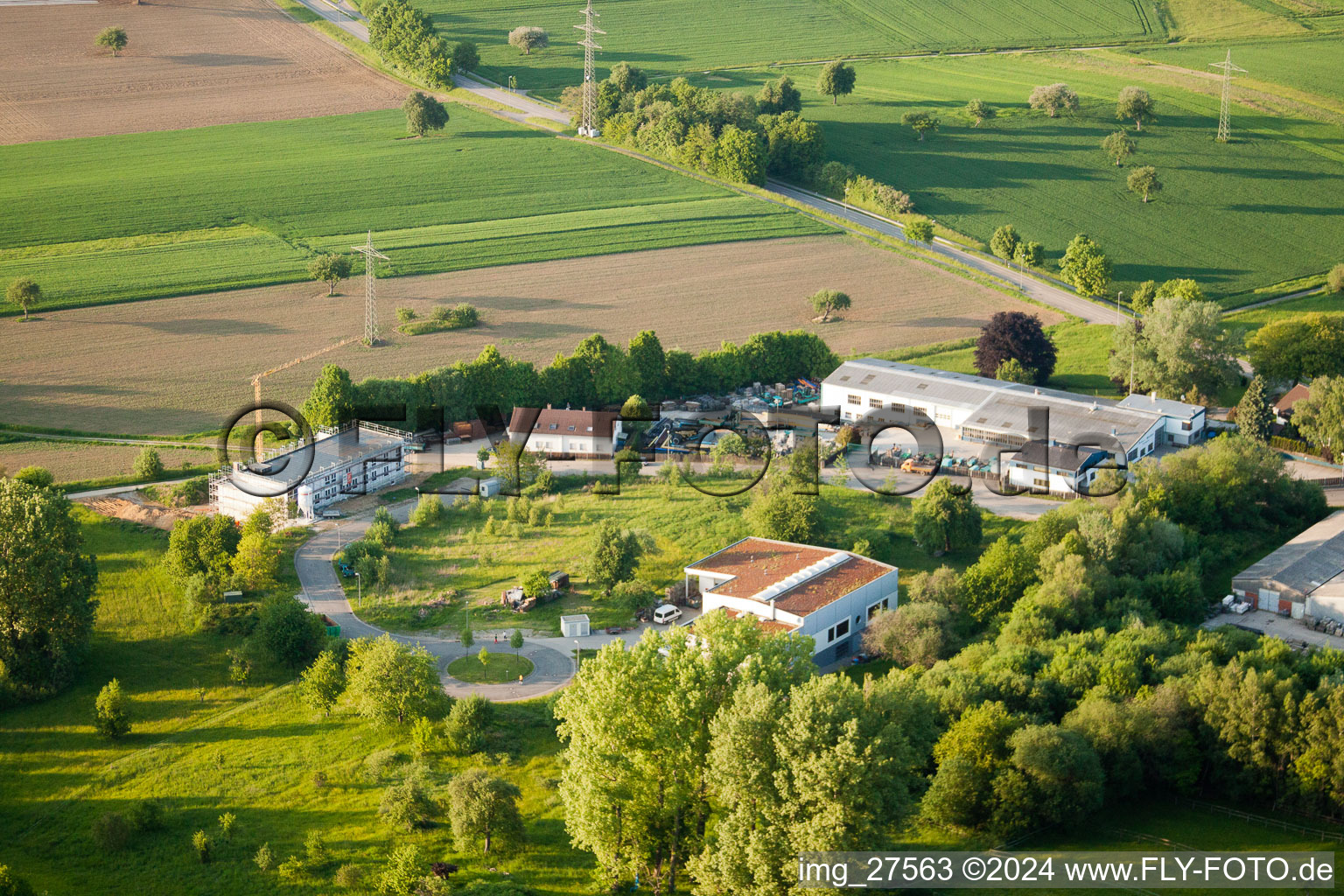 Vue d'oiseau de Quartier Stupferich in Karlsruhe dans le département Bade-Wurtemberg, Allemagne