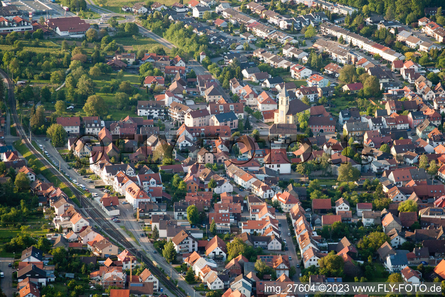 Quartier Langensteinbach in Karlsbad dans le département Bade-Wurtemberg, Allemagne vue du ciel